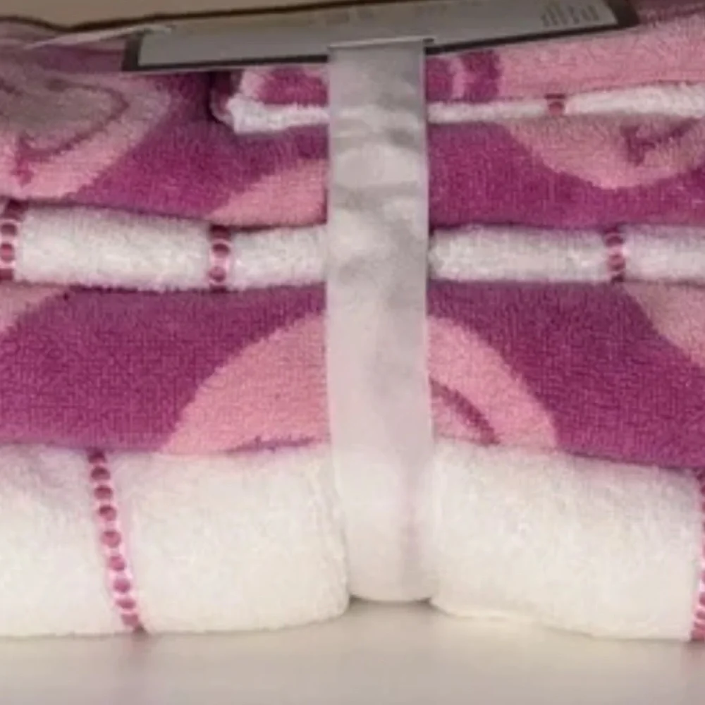 Kapoor Home Pink & White Smiley Faces Bath Towel 6 Piece Set